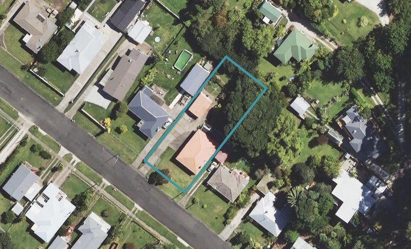 7 Gordon Street, Mangapapa, Gisborne - Carousel 1