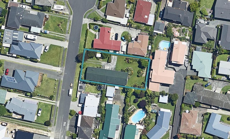 5B Laing Place, Otumoetai, Tauranga - Carousel 1