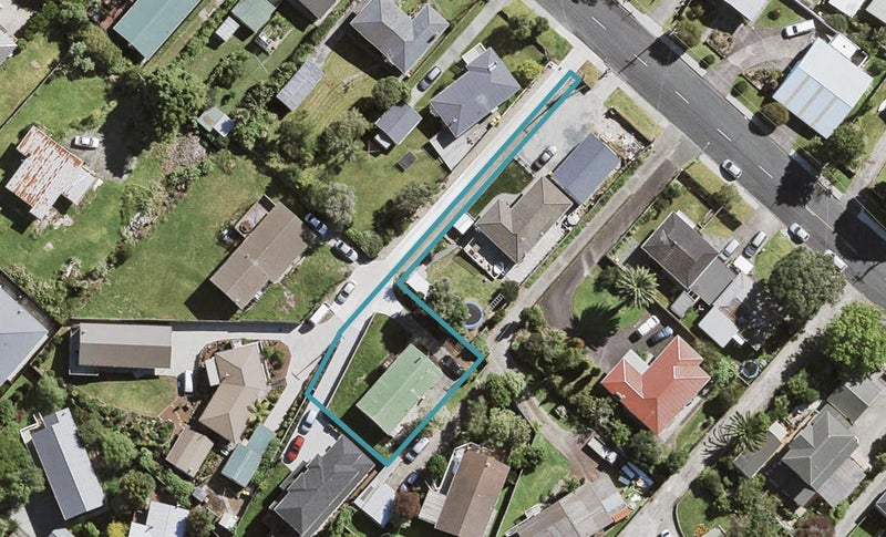 89C Awaroa Road, Sunnyvale, Auckland - Carousel 1