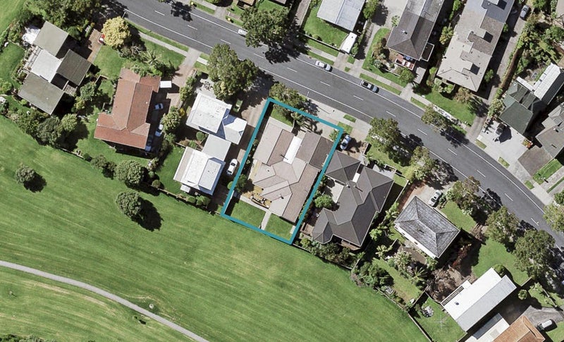 12 Bramley Drive, Farm Cove, Auckland - Carousel 1