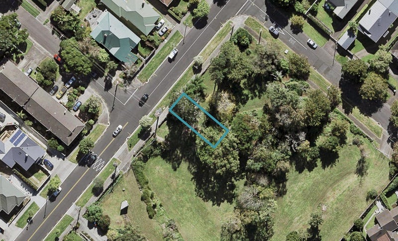 33B Asquith Avenue, Mount Albert, Auckland - Carousel 1