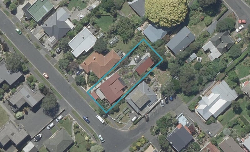 61 Glendining Avenue, North East Valley, Dunedin - Carousel 1