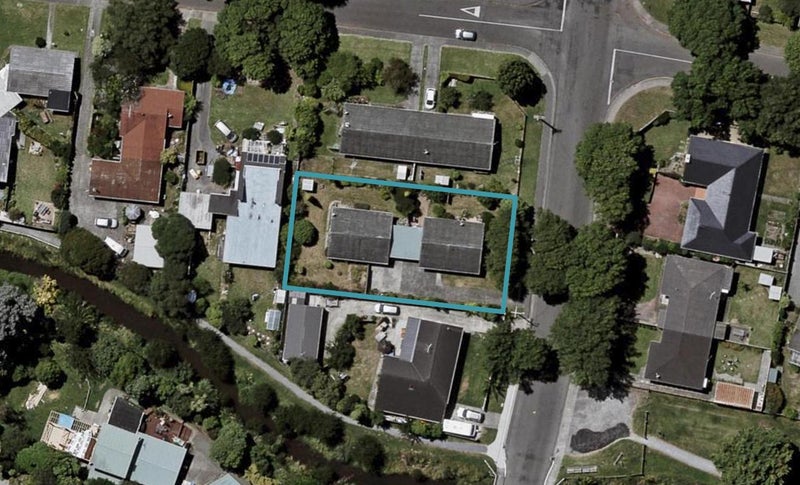 39 Alexander Road, Raumati Beach, Paraparaumu - Carousel 1