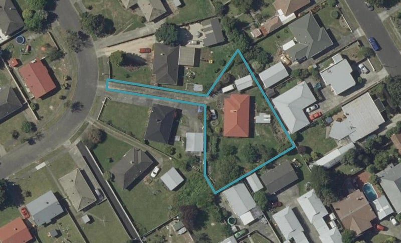 27 Exeter Crescent, Takaro, Palmerston North - Carousel 1