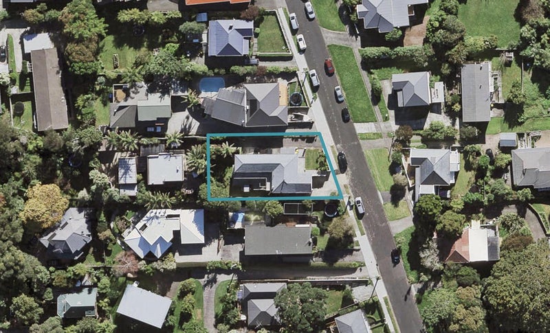 37 Huka Road, Birkenhead, Auckland - Carousel 1