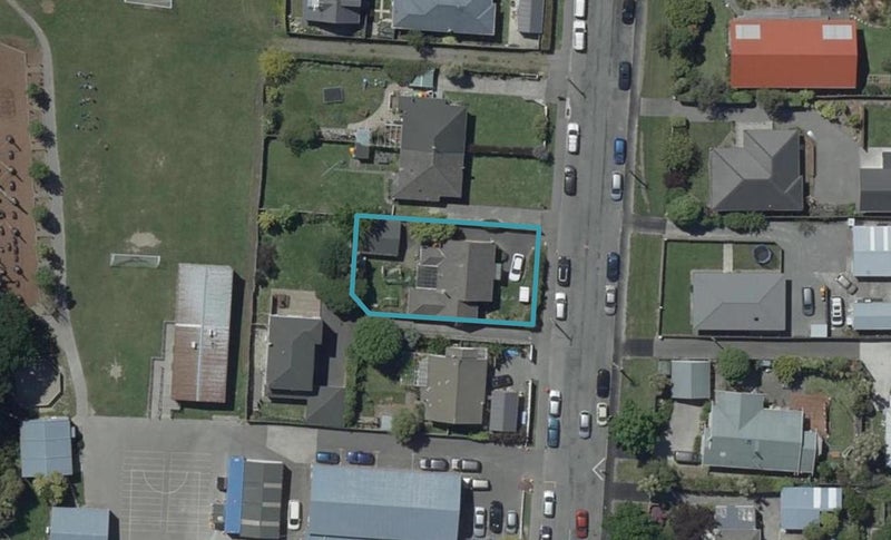 18 Albert Terrace, Saint Martins, Christchurch - Carousel 1