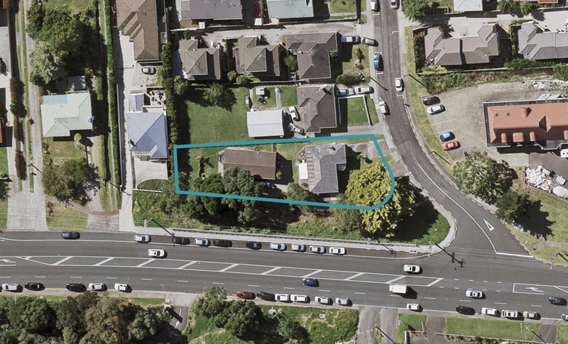 1/2 Woodall Place, Totara Vale, Auckland - Carousel 1