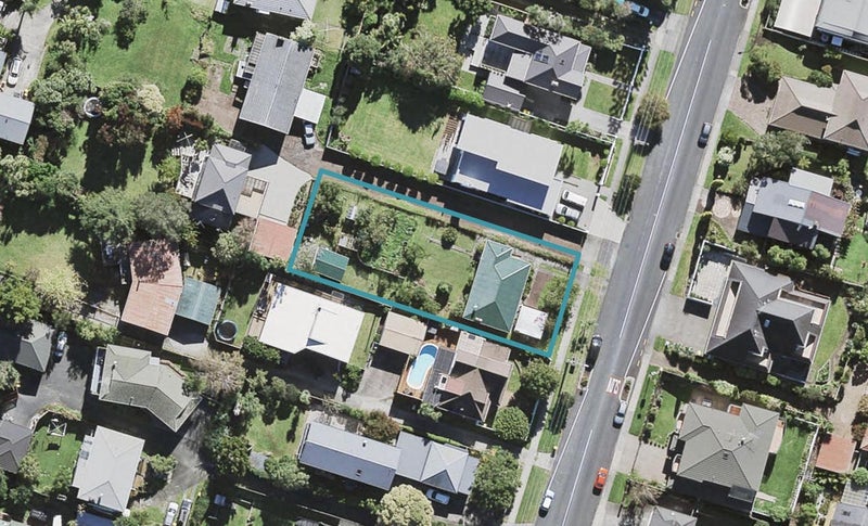 35 Balmain Road, Birkenhead, Auckland - Carousel 1