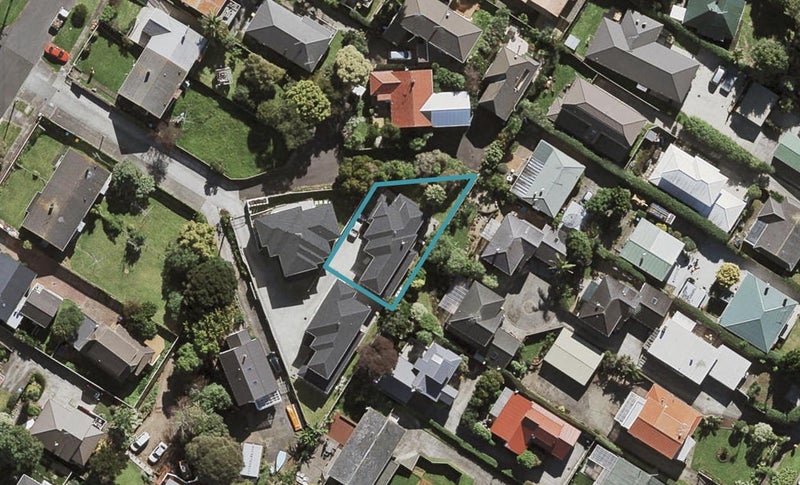 3/0 Ngatiawa Street, Onehunga, Auckland - Carousel 1