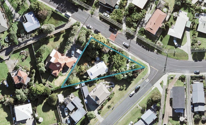 116 Stanmore Bay Road, Stanmore Bay, Whangaparaoa - Carousel 1