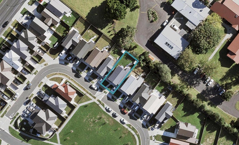 26 Tutuwhatu Crescent, Weymouth, Auckland - Carousel 1
