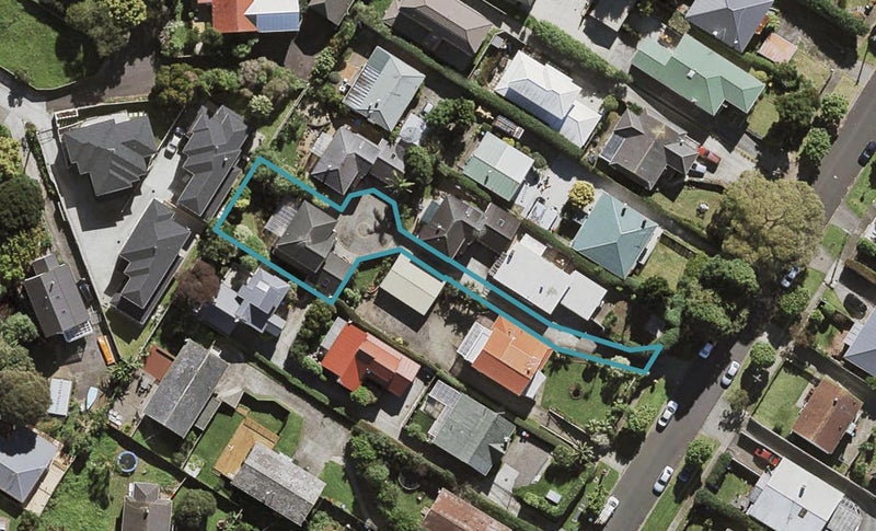 104B Paihia Road, One Tree Hill, Auckland - Carousel 1