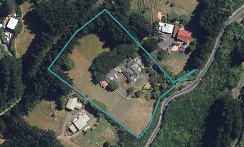 227 Normandale Road, Normandale, Lower Hutt - Carousel 1