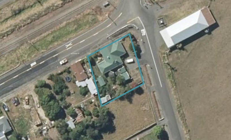 1 Makohine Lane, Ohingaiti - Carousel 1