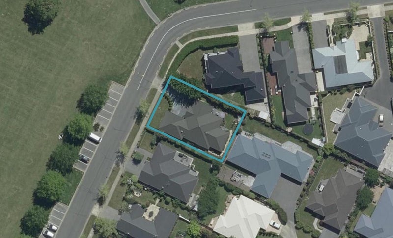 16 Crombie Green, Northwood, Christchurch - Carousel 1