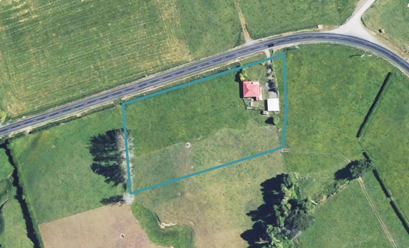84 Beaconsfield Road, Midhirst - Carousel 1