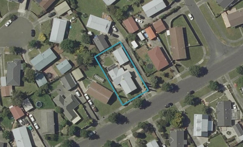 51 Hillcrest Drive, Kelvin Grove, Palmerston North - Carousel 1