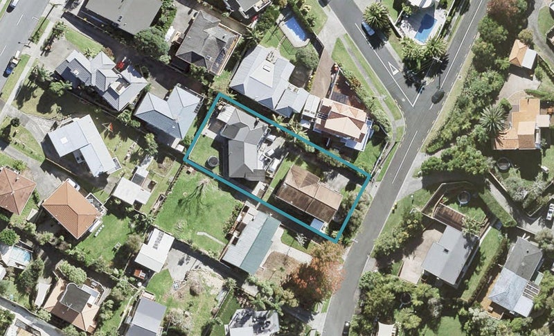 1/40 Hebron Road, Waiake, Auckland - Carousel 1