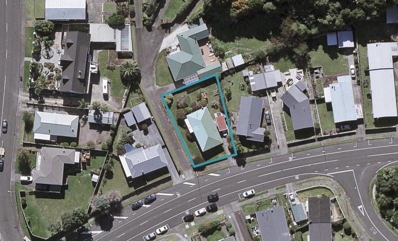 44 Cumberland Street, Merrilands, New Plymouth - Carousel 1
