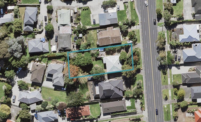 4198 Great North Road, Glendene, Auckland - Carousel 1