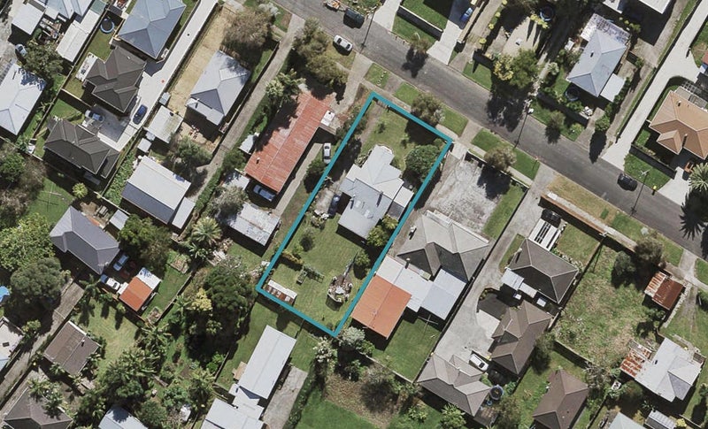 16 Viola Avenue, Mangere East, Auckland - Carousel 1