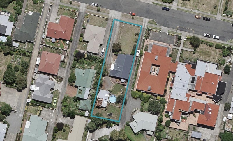 11 Holyrood Terrace, Waipukurau, Waipukurau - Carousel 1