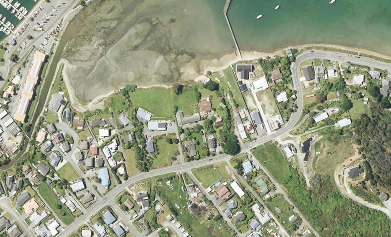 1/311 Waikawa Road, Waikawa, Picton - Carousel 1