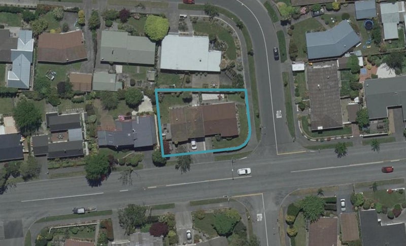 2/1 Rosedale Place, Avonhead, Christchurch - Carousel 1