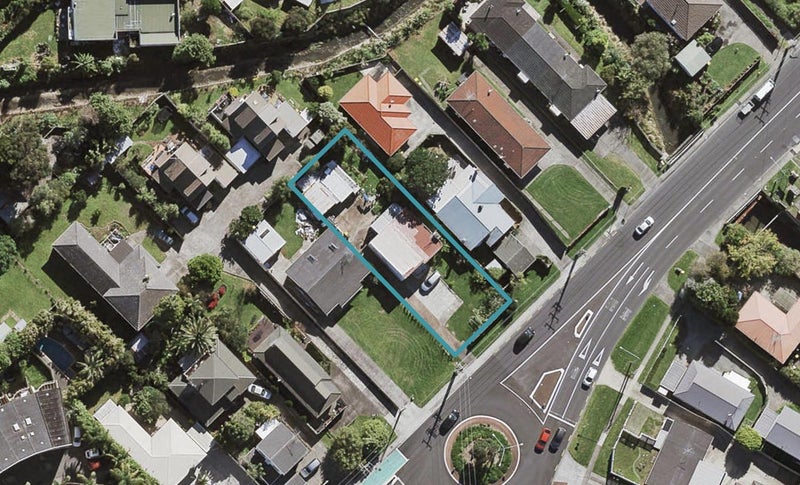 7 Ocean View Road, Hillcrest, Auckland - Carousel 1