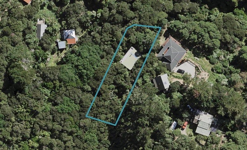 16 Te Aroha Avenue, Oneroa, Waiheke Island - Carousel 1