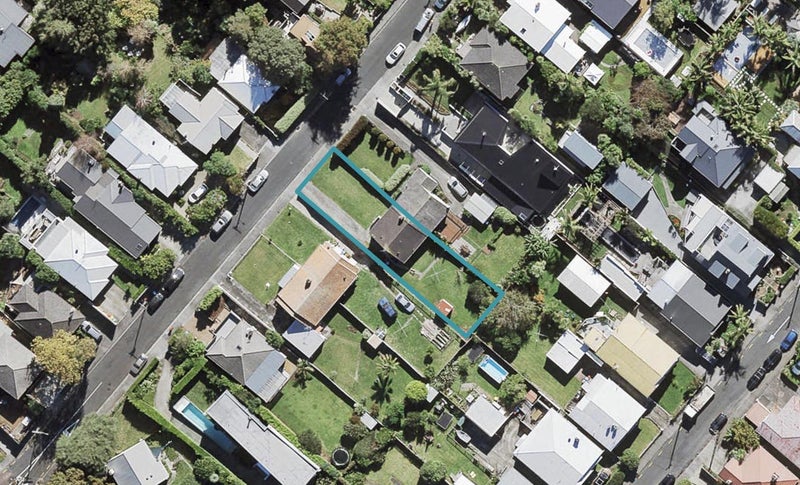11 Livingstone Street, Westmere, Auckland - Carousel 1