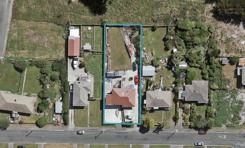 15 Budd Street, Bluff - Carousel 1
