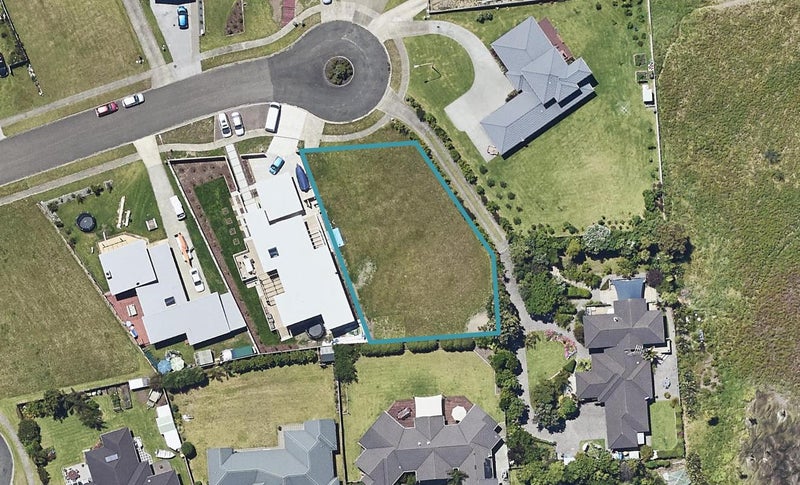 8 Motutere Place, Ohope, Ōhope - Carousel 1
