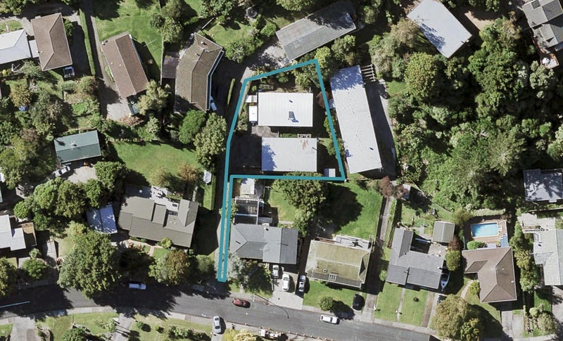 10 Kayeleen Place, Cockle Bay, Auckland - Carousel 1