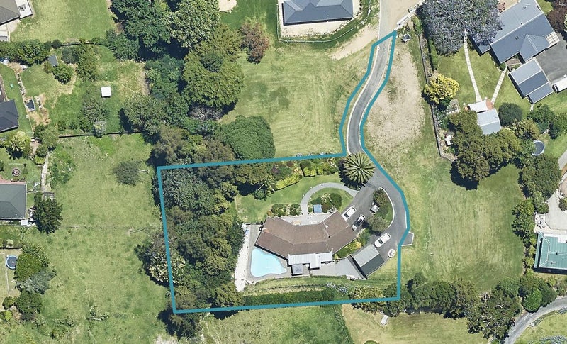 10 Langdon Way, Welcome Bay, Tauranga - Carousel 1