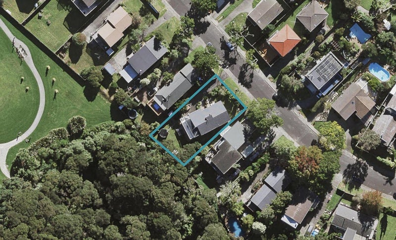 50 Simon Ellice Drive, Bayview, Auckland - Carousel 1