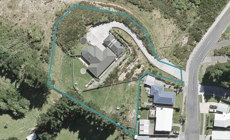 29 Kaitangata Crescent, Kelson, Lower Hutt - Carousel 1