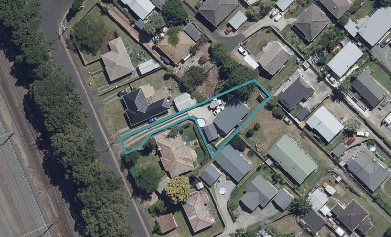 10B Tui Avenue, Forest Lake, Hamilton - Carousel 1