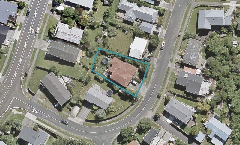 5 Taieri Crescent, Kelson, Lower Hutt - Carousel 1