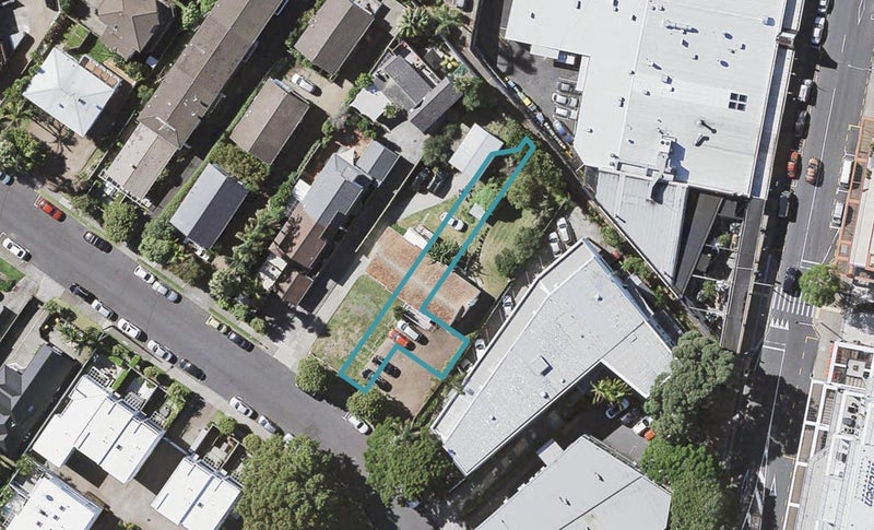 2/3 Campbell Road, Takapuna, Auckland - Carousel 1