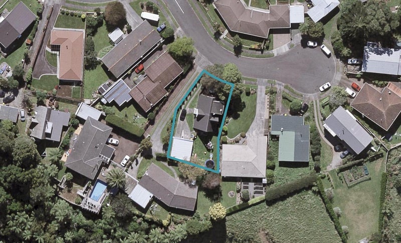 5 Alpine Grove, Upper Vogeltown, New Plymouth - Carousel 1