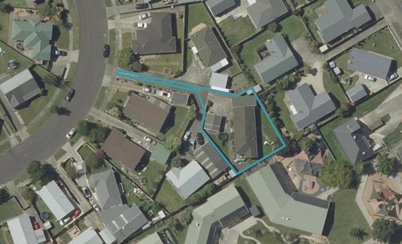 92 Hillcrest Drive, Kelvin Grove, Palmerston North - Carousel 1
