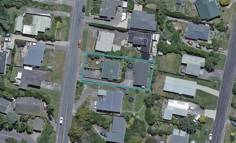 8A Chapman Street, Newlands, Wellington - Carousel 1