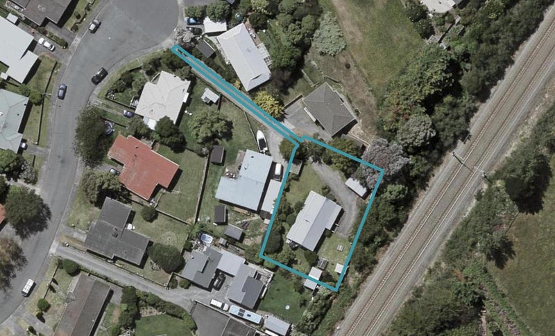 88 Aorangi Road, Paraparaumu - Carousel 1
