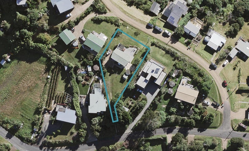 26 Marine View Road, Onetangi, Waiheke Island - Carousel 1