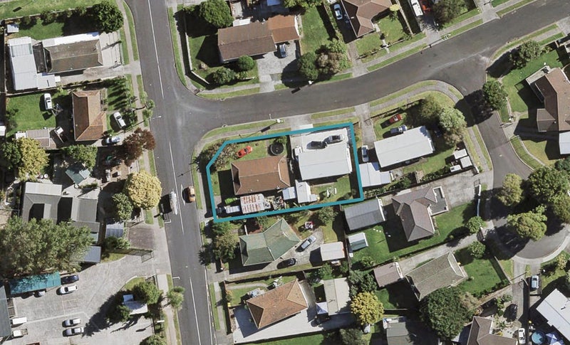 2/70 John Walker Drive, Manurewa, Auckland - Carousel 1