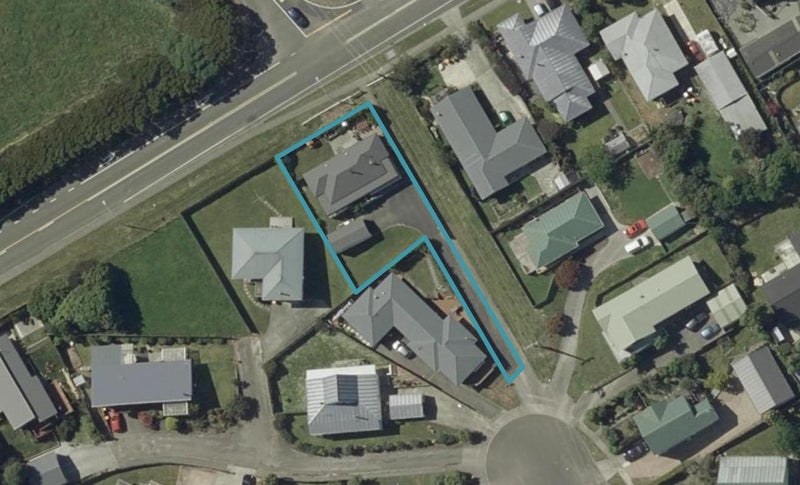 20 Lydia Place, Kelvin Grove, Palmerston North - Carousel 1