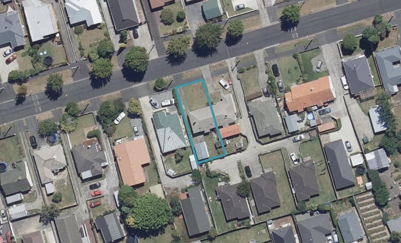 58 Claude Street, Fairfield, Hamilton - Carousel 1