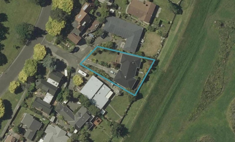 67 Waterloo Crescent, Hokowhitu, Palmerston North - Carousel 1
