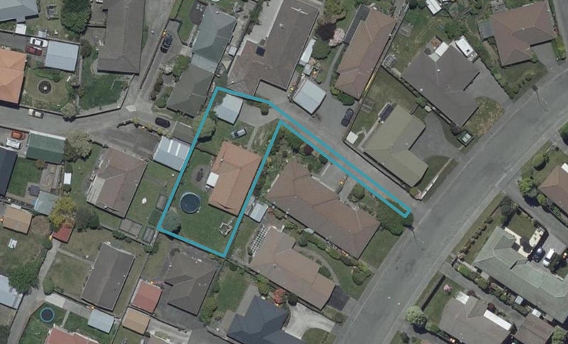 13 Peebles Drive, Hei Hei, Christchurch - Carousel 1